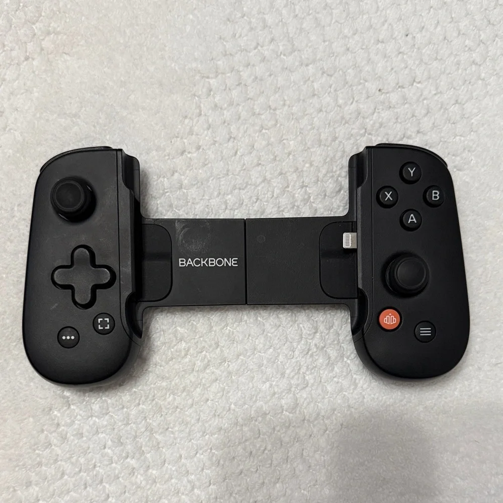 Backbone Black Gaming Controller for Consoles